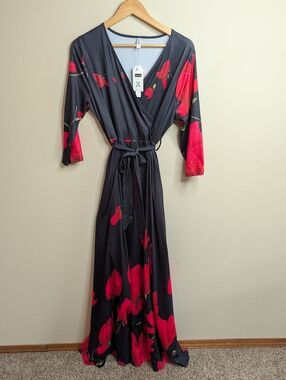 NWT Rose Print Wrap Maxi Dress 2XL Black Red Floral 3/4 Sleeve